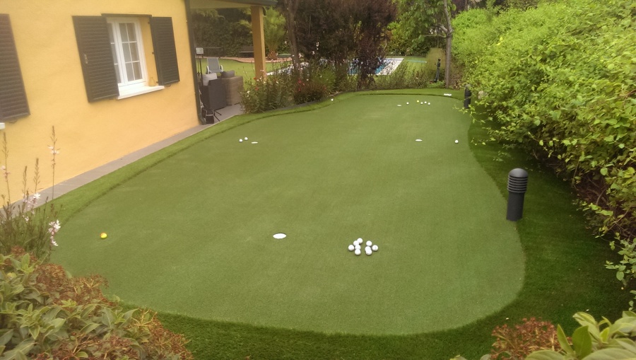 Instalación finalizada de putting green.