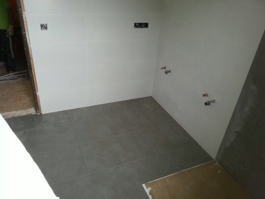 Instalación fontanería y alicatados