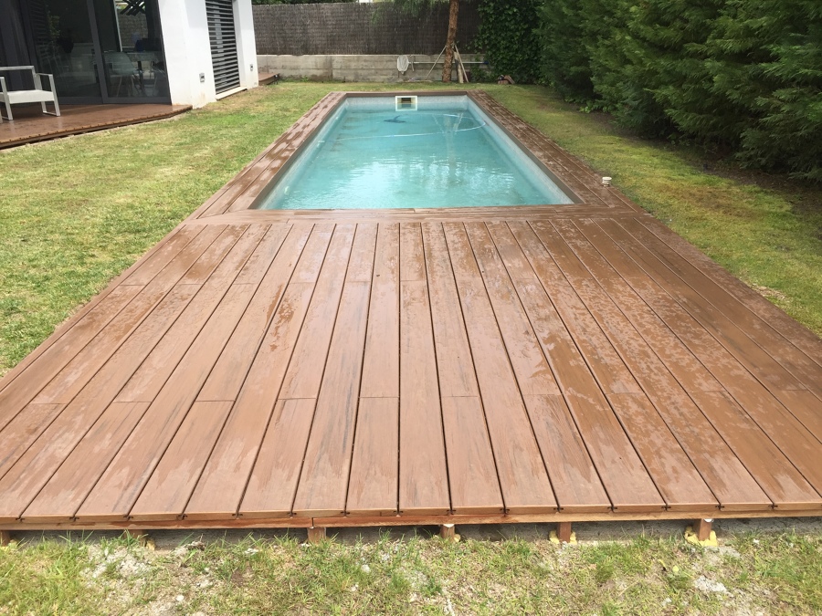 INSTALACION TARIMA TIMBERTECH PISCINA