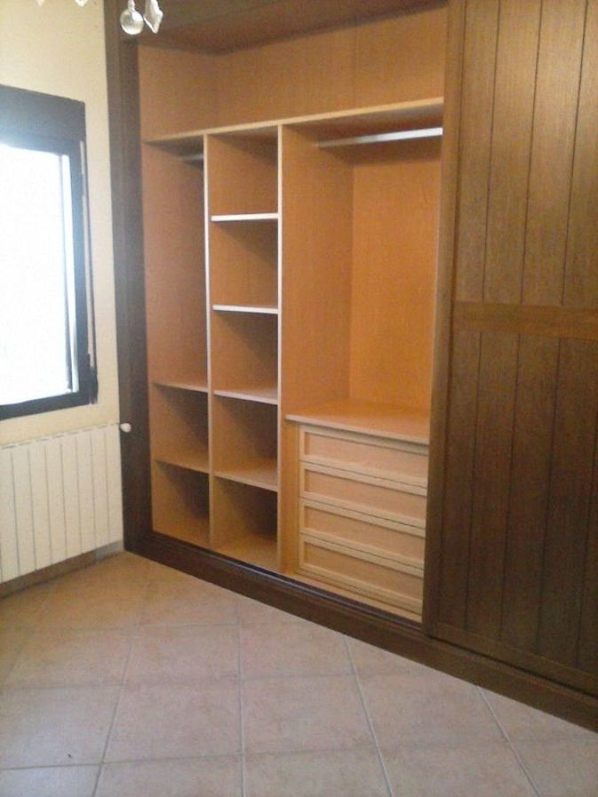 Interior armario teñido