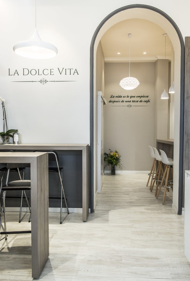 Interior Cafetería/Pastelería La Dolce Vita
