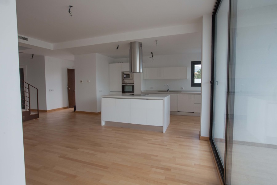 Interior cocina abierta a salón