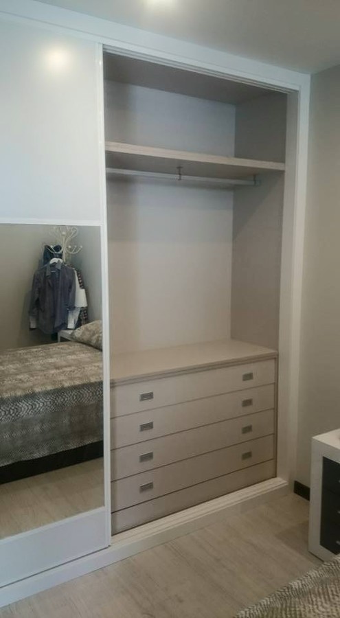 interior de armario en melamina haya fluvia