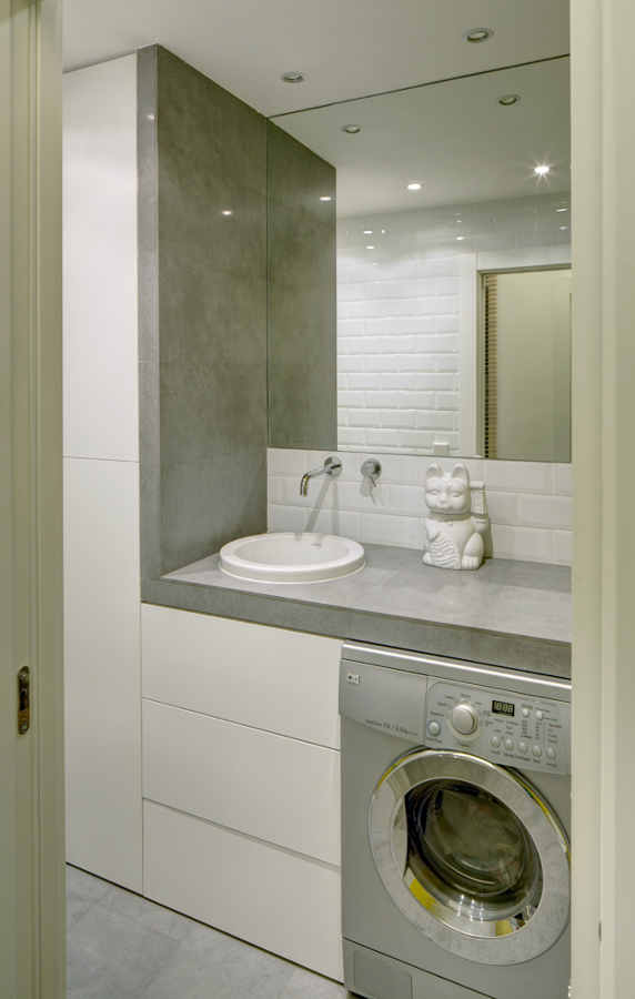 Interior de baño desde pasillo