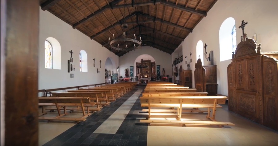 Interior de la iglesia