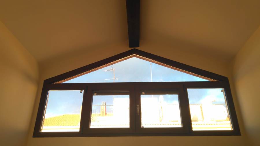 Interior de la planta bajo cubierta