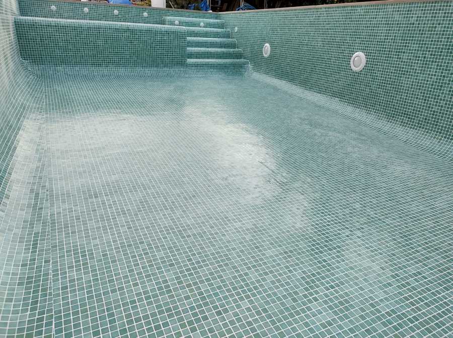 Interior del vaso revestido. Ocean Giava 3,6 x 3,6 cm de Reviglass.