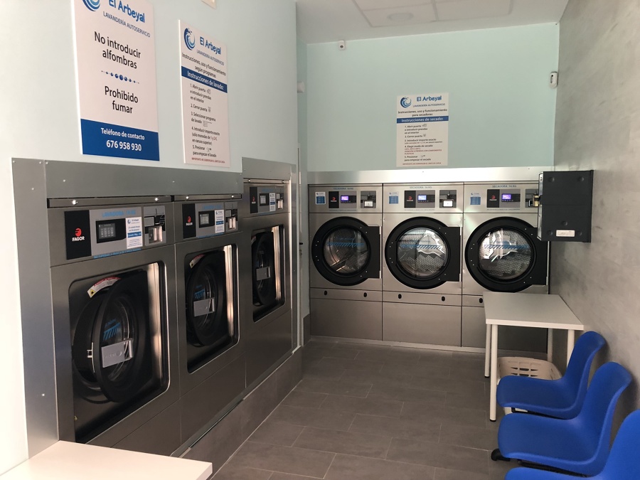 Interior lavandería