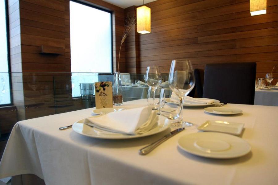 Interior Local mesas