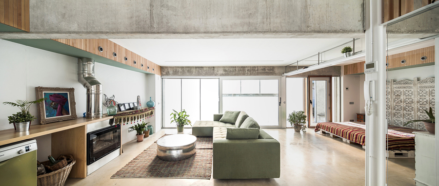 Interior Migdia de Taller Sau 