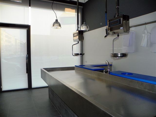 INTERIOR PESCADERÍA