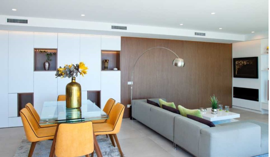 INTERIOR SALÓN-COMEDOR