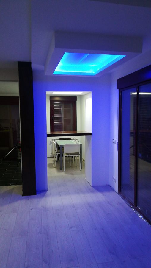 Interior salón y cocina