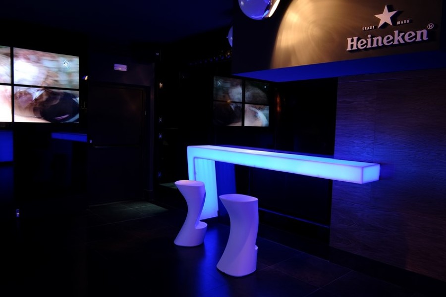 Interiorismo en Cáceres con estilo minimalista y futurista