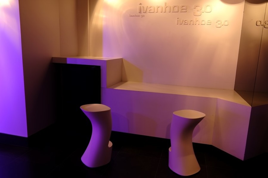 Interiorismo en Cáceres con estilo minimalista y futurista