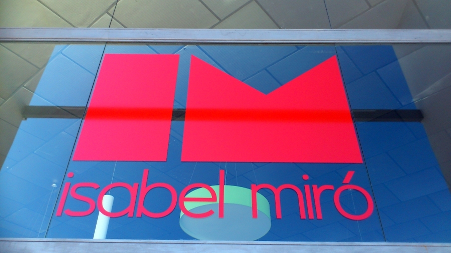 ISABEL MIRÓ 