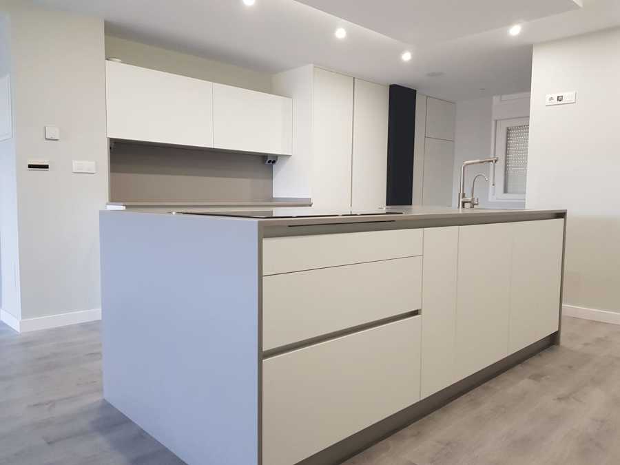 ISLA COCINA Y TRASERA 2