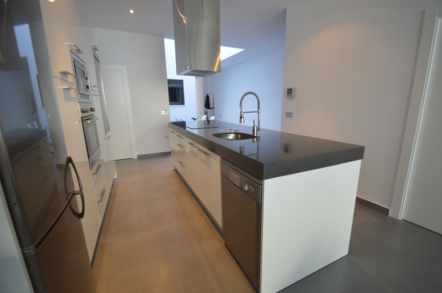 isla de 3 m x 1.40 m 