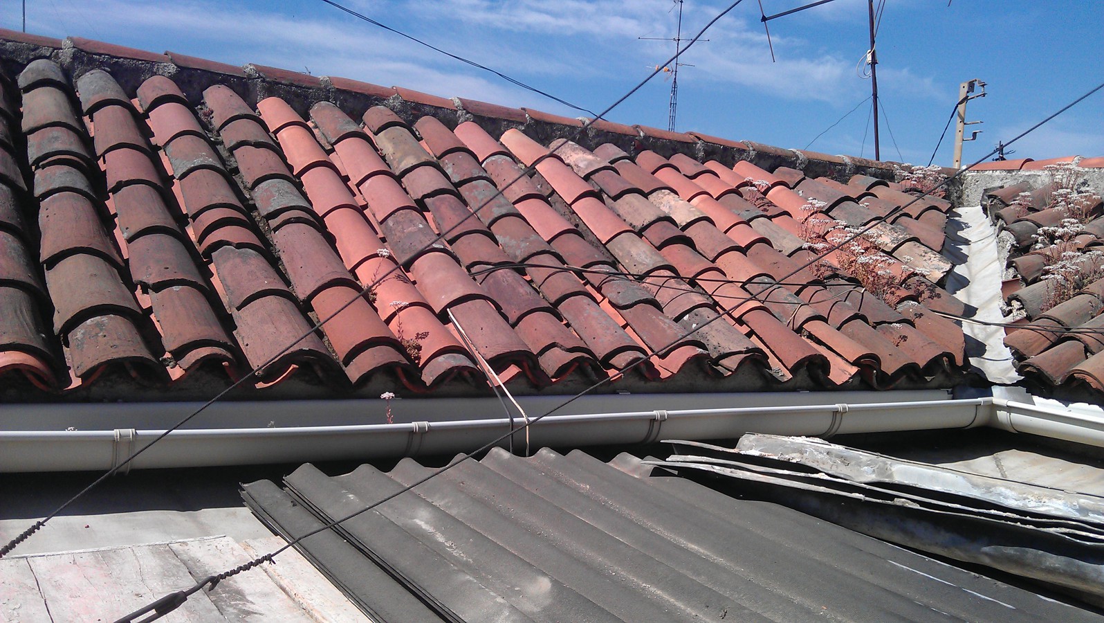 ITE - REPARACIÓN Y REFUERZO DE ESTRUCTURA DE CUBIERTA Y RETEJADO