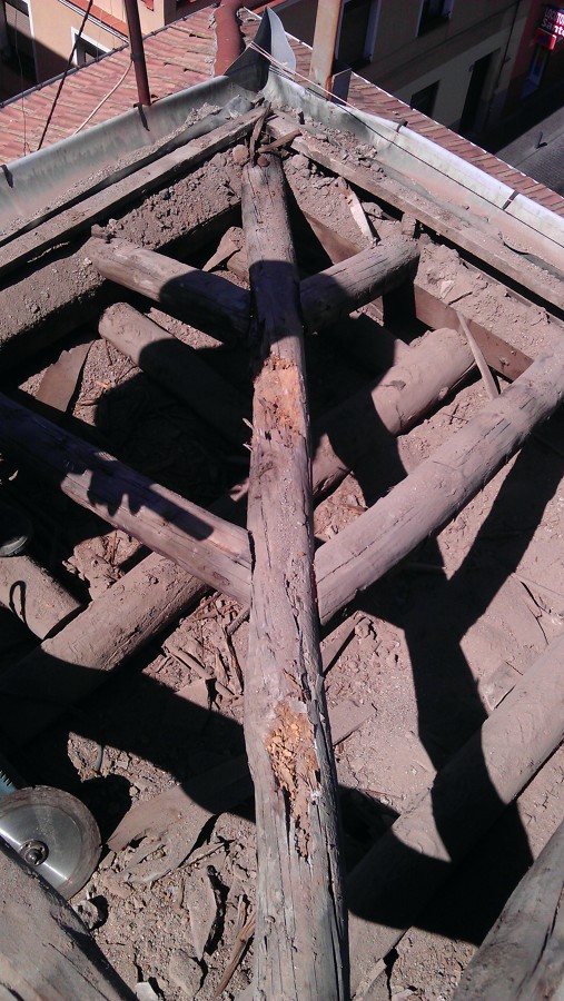 ITE - REPARACIÓN Y REFUERZO DE ESTRUCTURA DE CUBIERTA Y RETEJADO