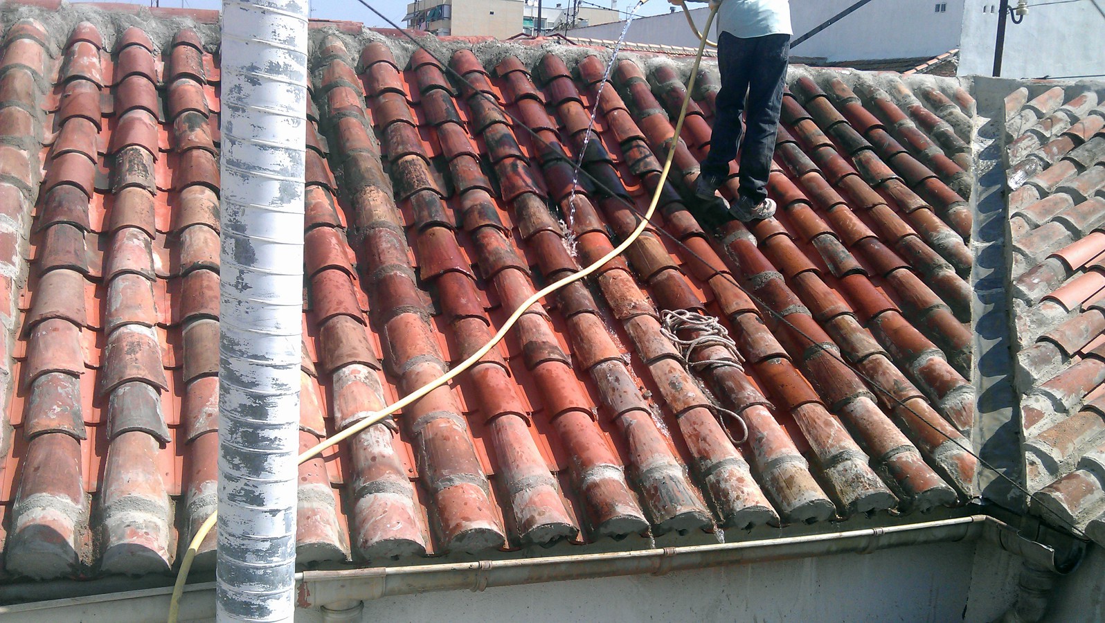 ITE - REPARACIÓN Y REFUERZO DE ESTRUCTURA DE CUBIERTA Y RETEJADO