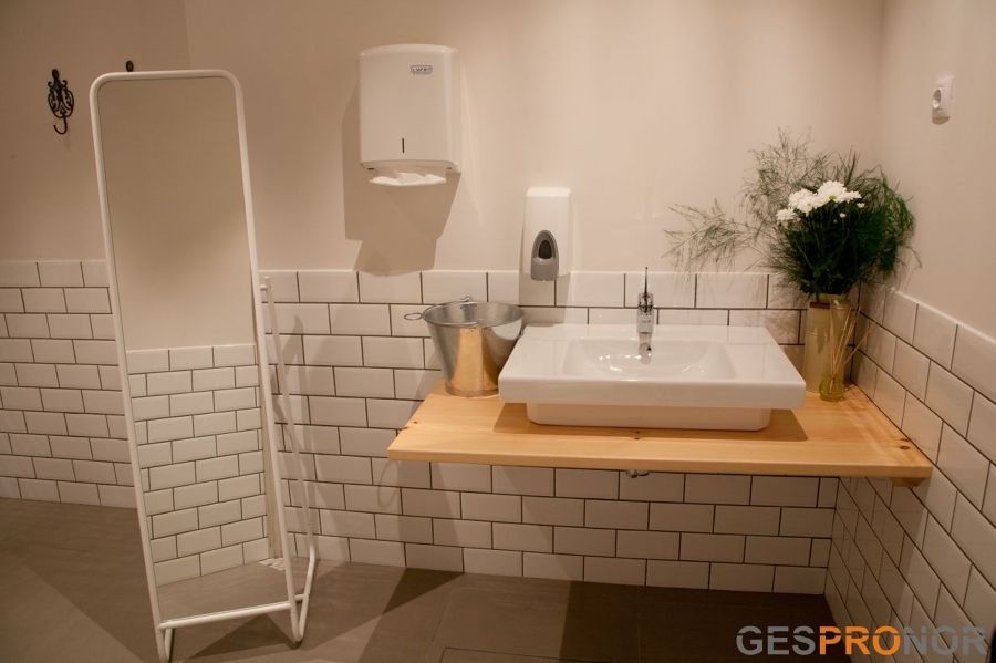 Jamonería "El Ensanche" (La Coruña)