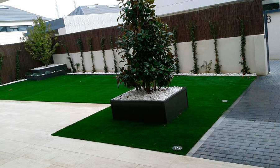 Jardinera con chapa metalicas canto redondeado