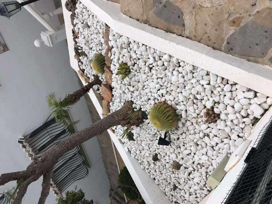 Jardinera decorativa ,