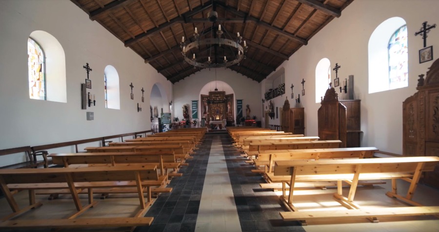 La iglesia de San Tirso en Palas de Rei