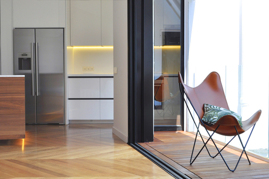 La terraza y la cocina