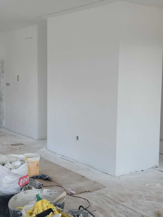 LACADO DE PAREDES EN BLANCO MATE