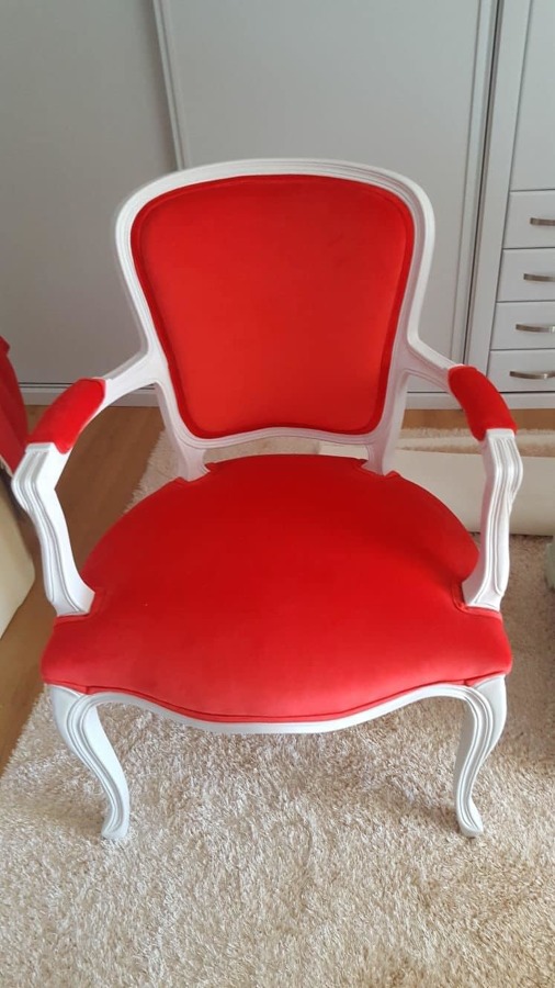 Lacado y tapizado de silla
