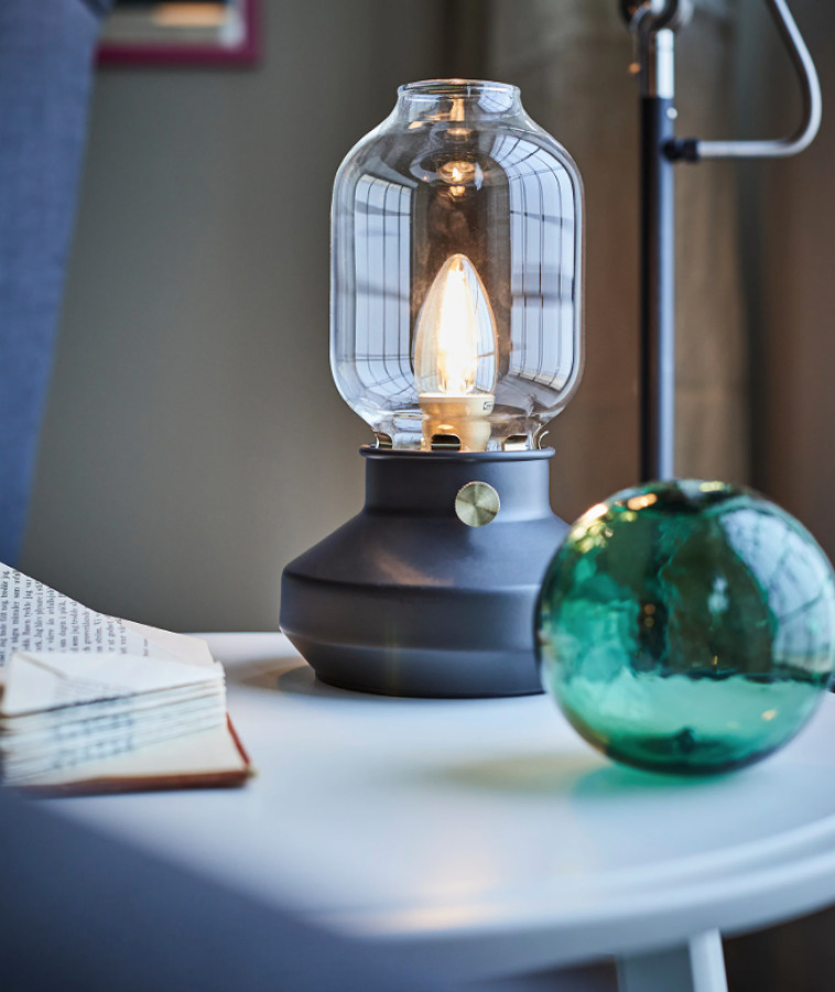 Lámpara de mesa de IKEA