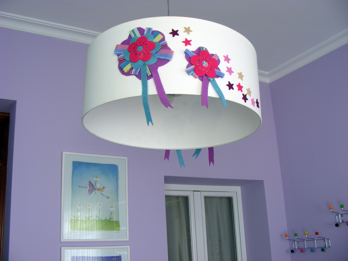 Lámpara hecha a mano.