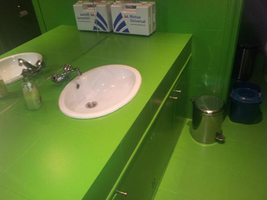 Lavabo  de baño Pintado en verde 