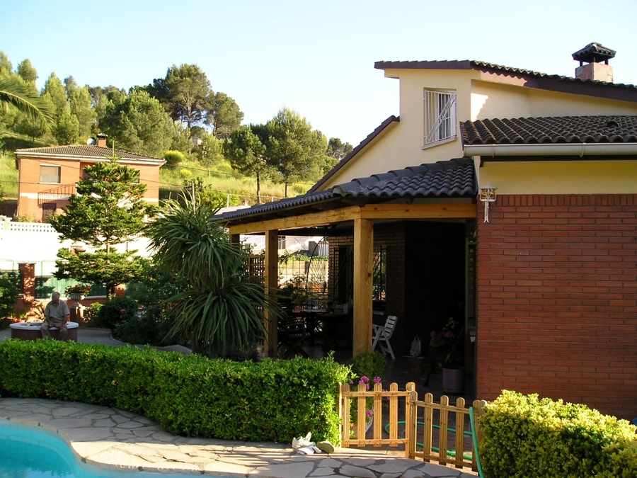 Legalización porche. Vista lateral.