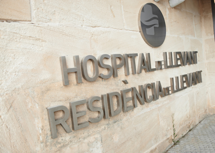 Letrero hospital y residencia