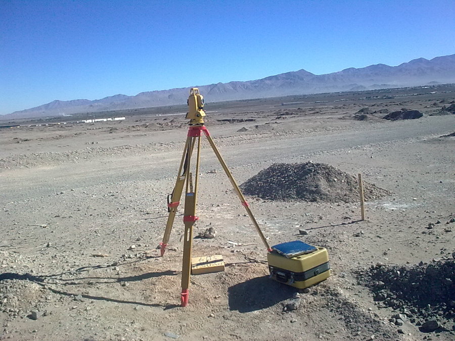 Levantamiento topografico en el desierto