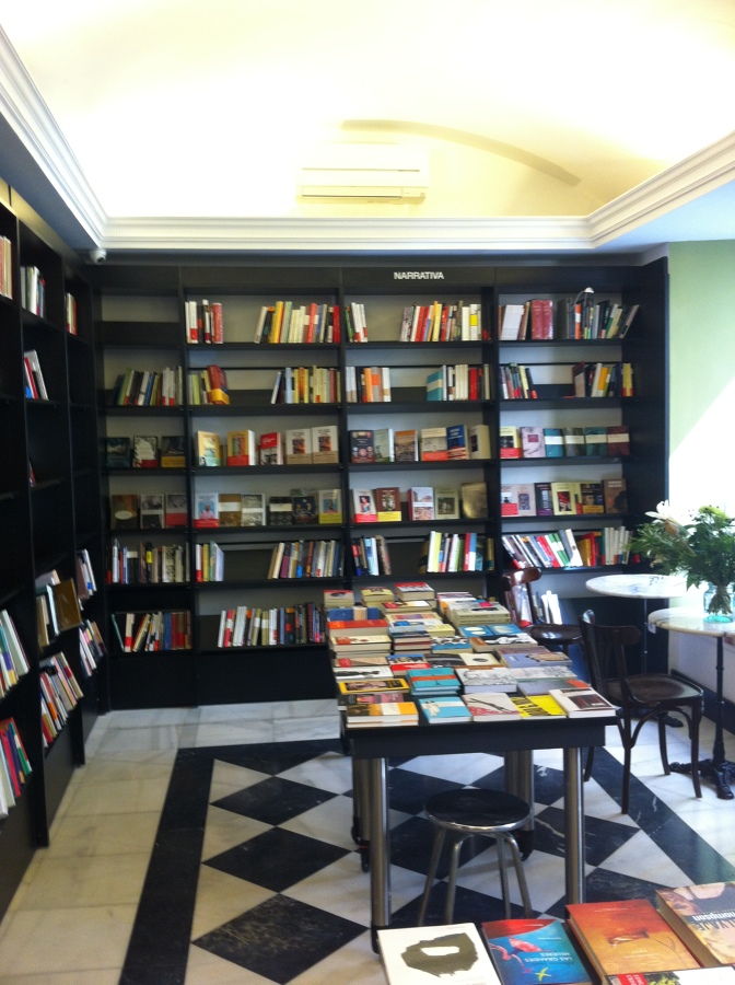 LIBRERÍA -CAFETERIA EN EL CENTRO DE MADRID