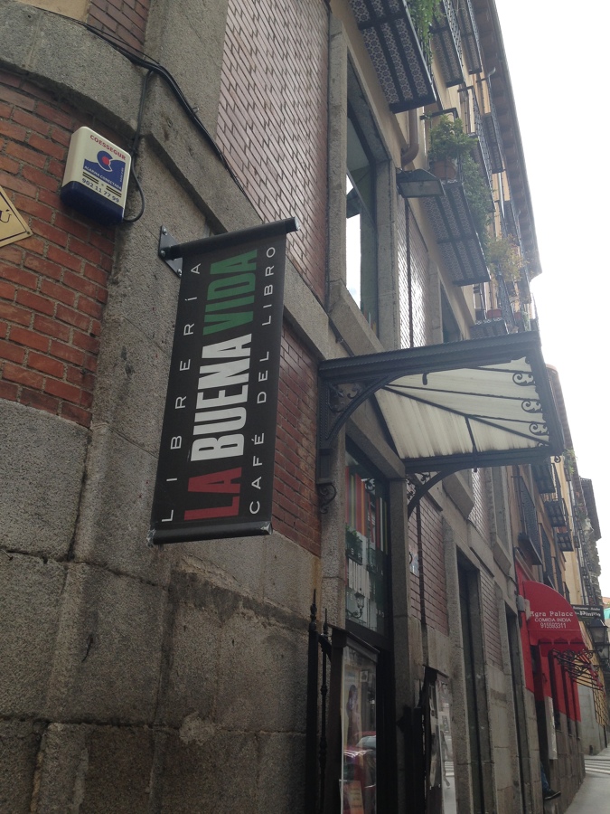 LIBRERÍA -CAFETERIA EN EL CENTRO DE MADRID