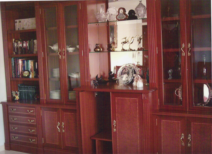 Librería  en Marquetería ya acabada.