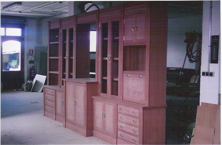 Librería en proceso de elaboración.