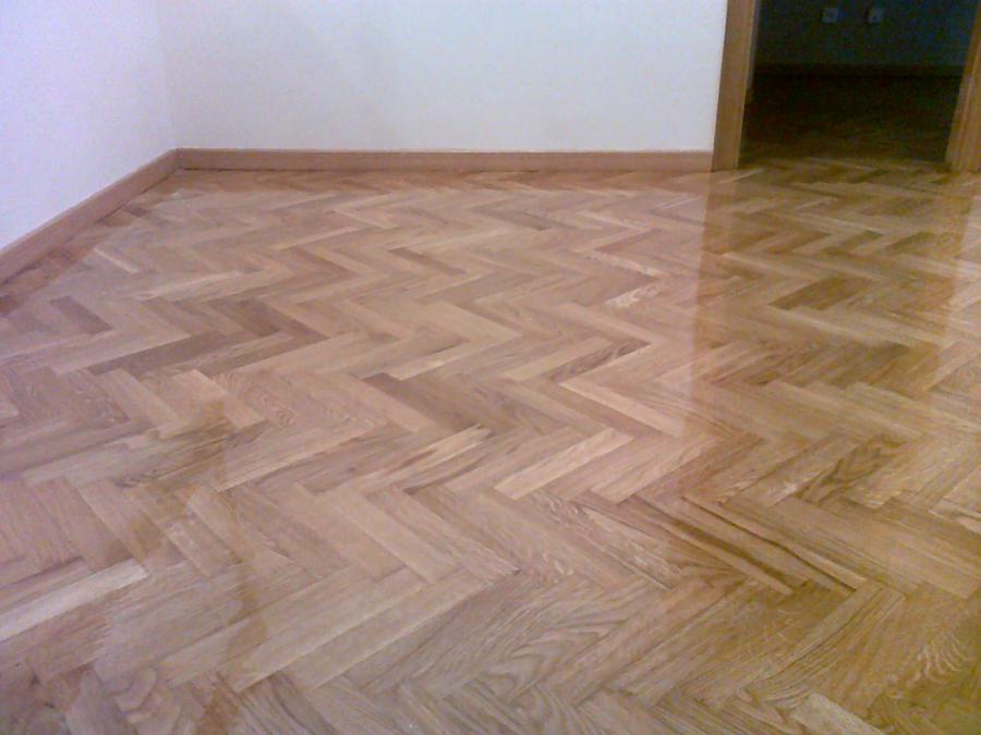 lijado y barnizado en poliuretano brillante