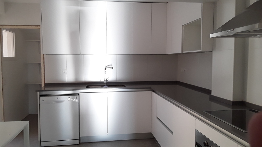 Limpieza cocina amueblada