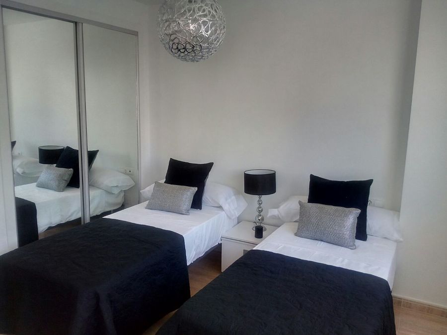 Limpieza de vivienda y trabajos de pintura