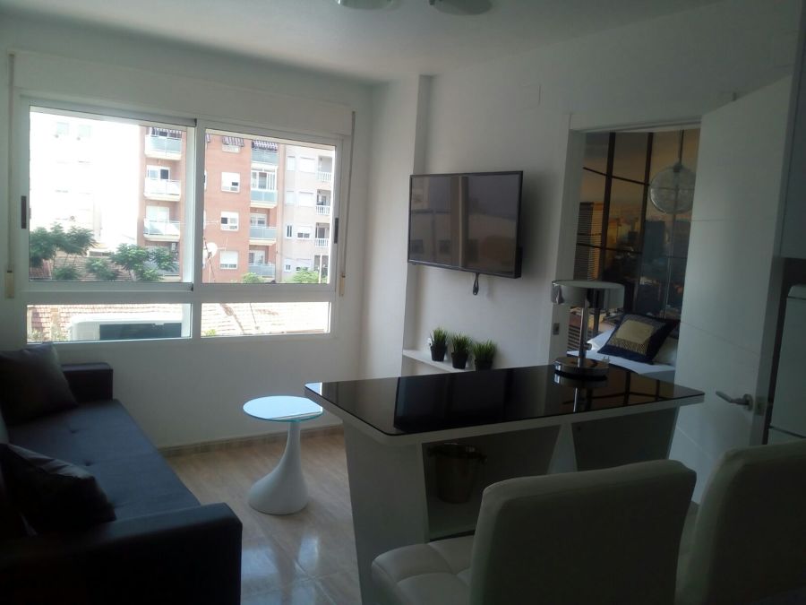 Limpieza de vivienda y trabajos de pintura