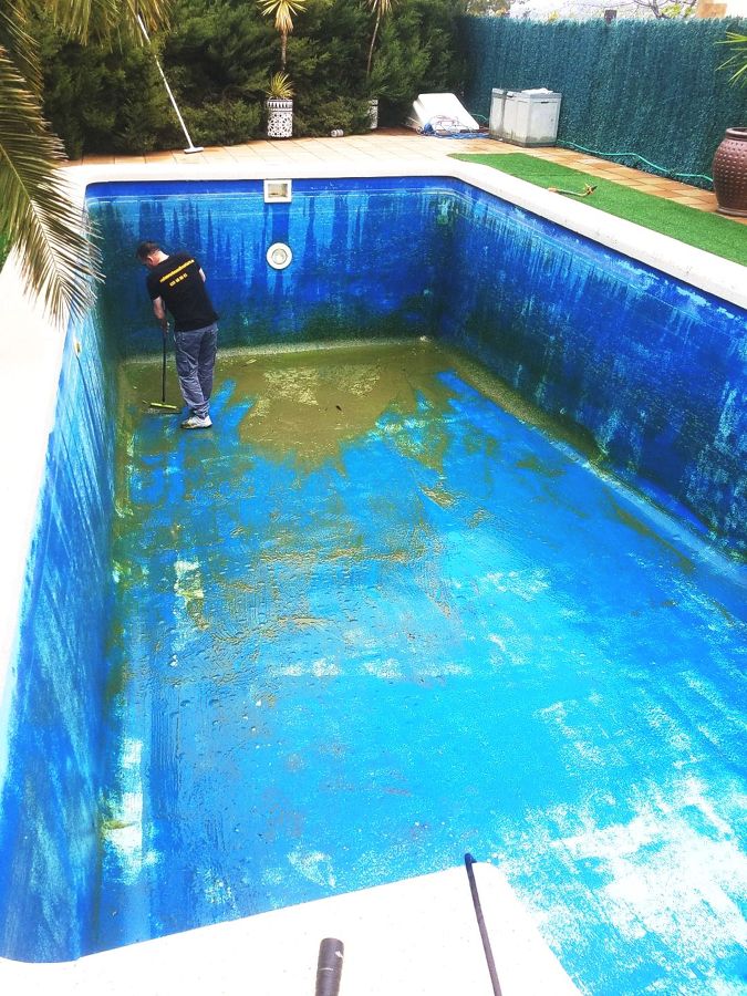 limpieza y mantenimiento de piscina