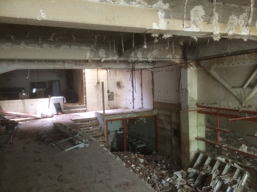 local en demolición