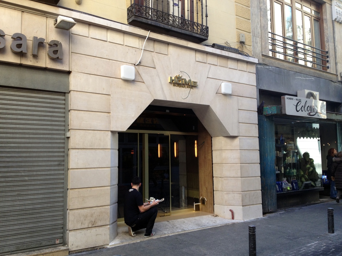 LOCAL HOME BURGUER BAR C/ CURZ