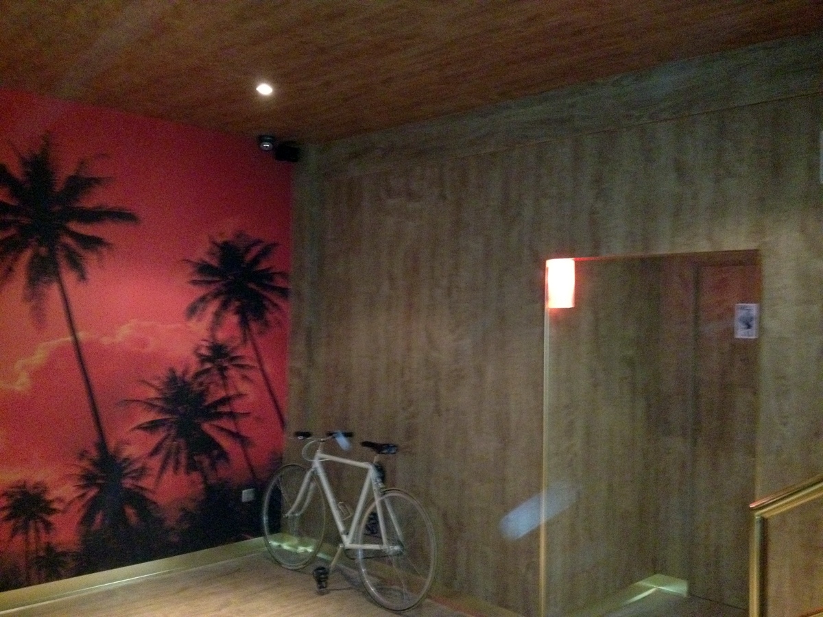 LOCAL HOME BURGUER BAR C/ CURZ